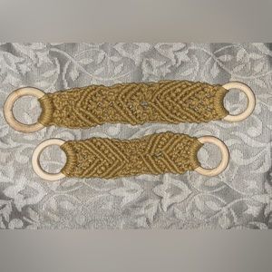 Macrame oven towel holder